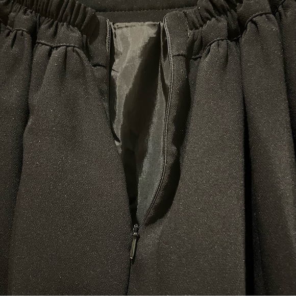 Korean Brand Box Pleated Midi Skirt - Picture 6 of 11